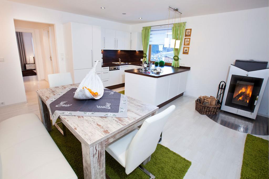 Das Alpenblick & Outdoor Lodge Nauders Pokoj fotografie